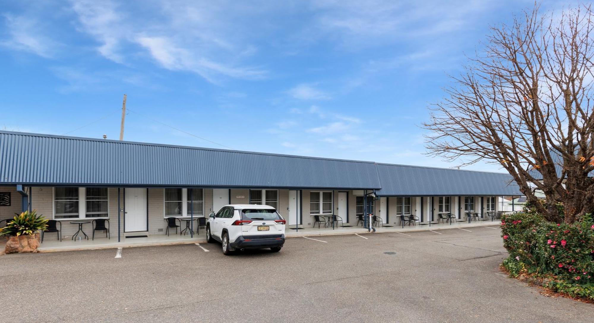 Amaroo Motel Tumuts Best Accommodation Exterior photo