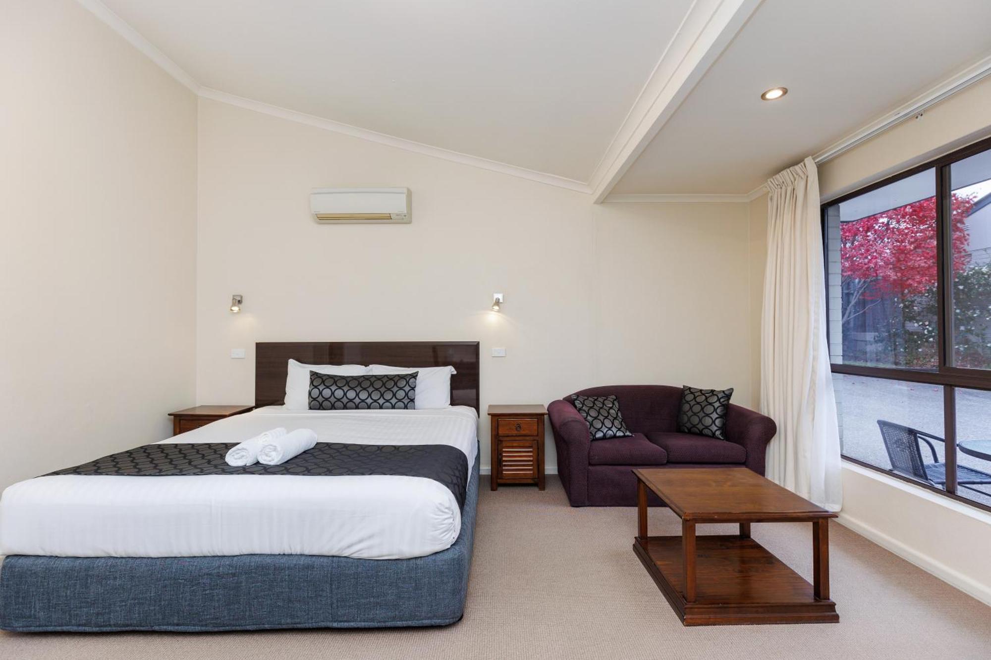 Amaroo Motel Tumuts Best Accommodation Exterior photo