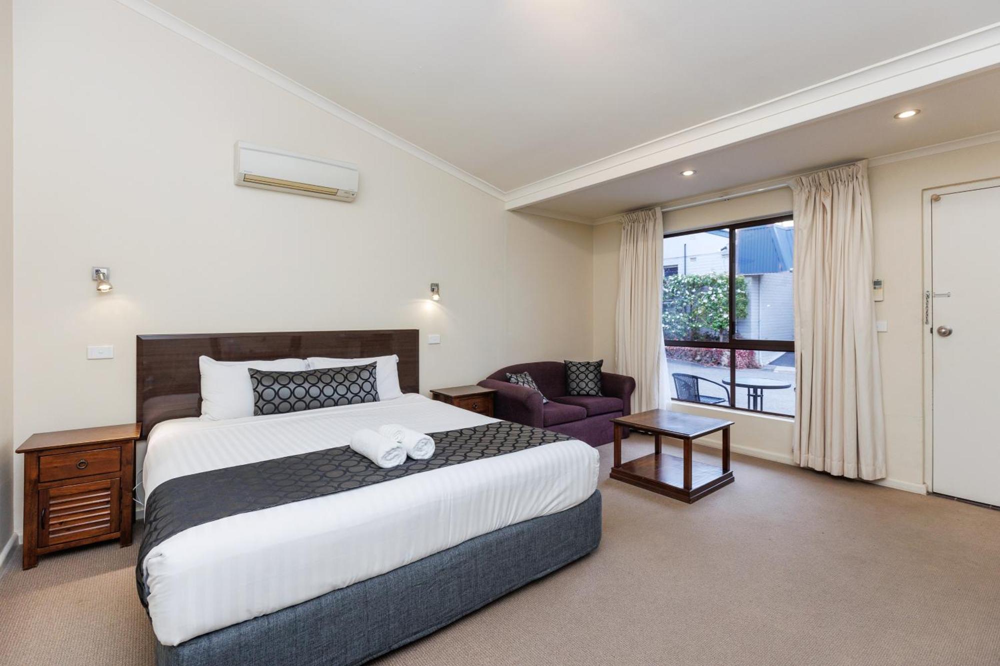 Amaroo Motel Tumuts Best Accommodation Exterior photo